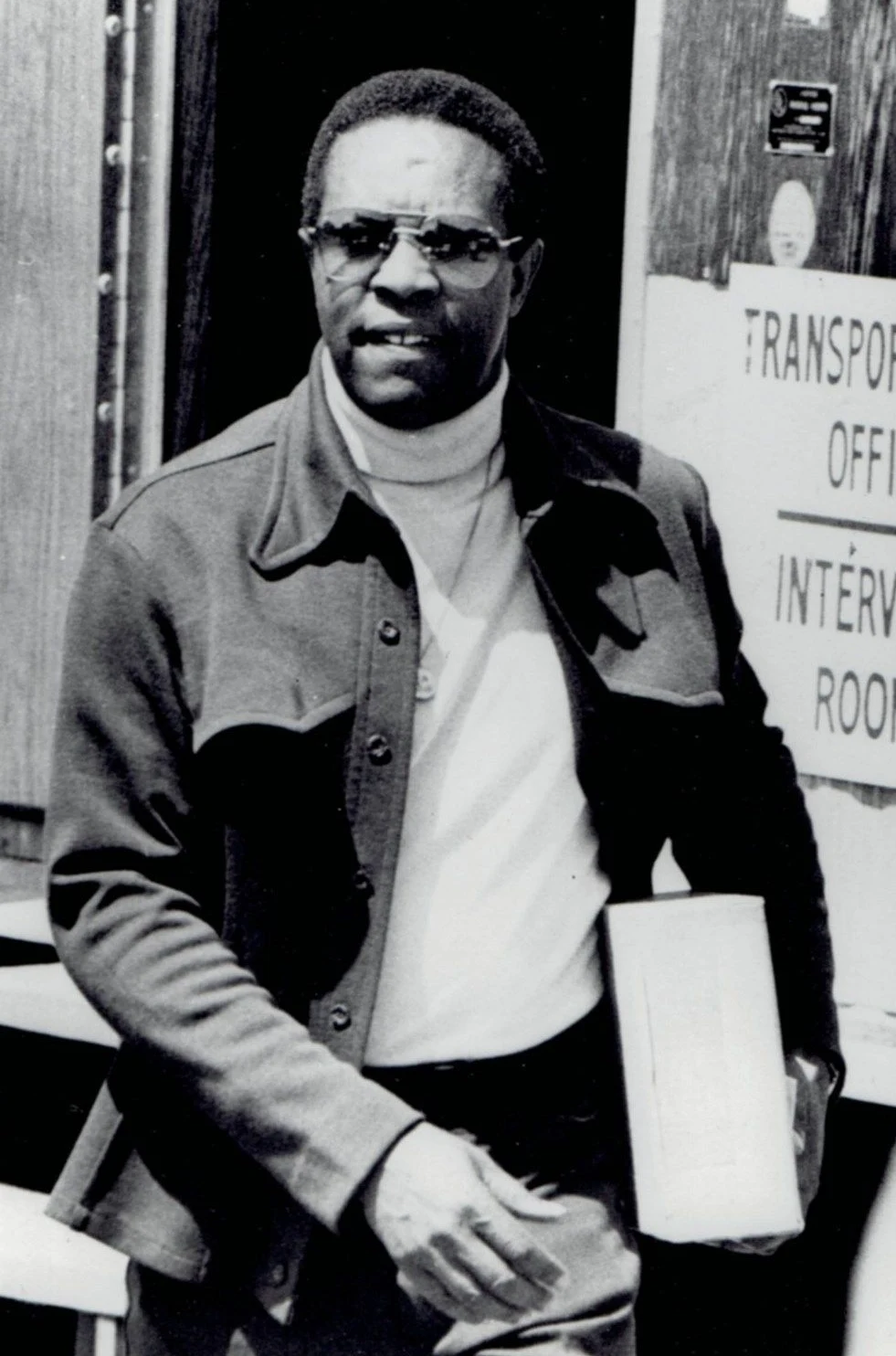 Lee Elder, 1975. The source dates this press image July 7; it is not labeled as an image of his first Masters round. 