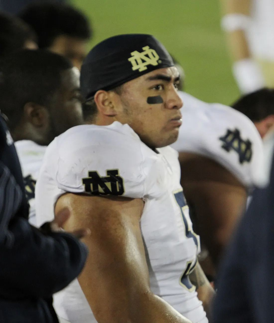 Manti Te’o on the Notre Dame sideline in 2010